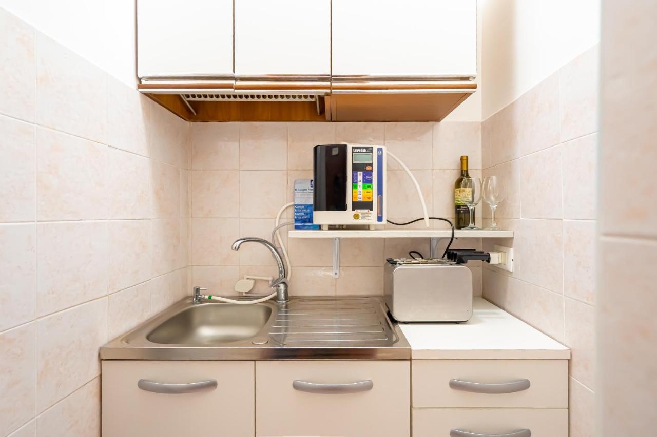 Booking Inn Rome Center ภายนอก รูปภาพ